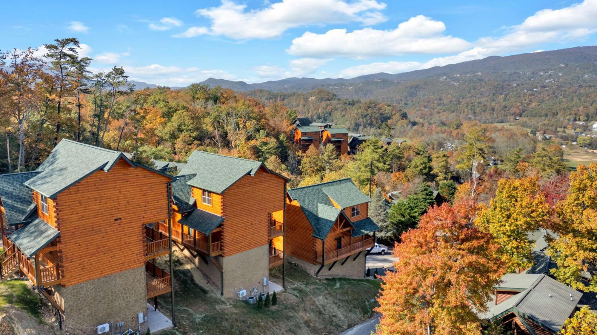 New Luxury Cabin With Indoor Pool, Hot Tub, & Theater Villa Pigeon Forge Exteriör bild