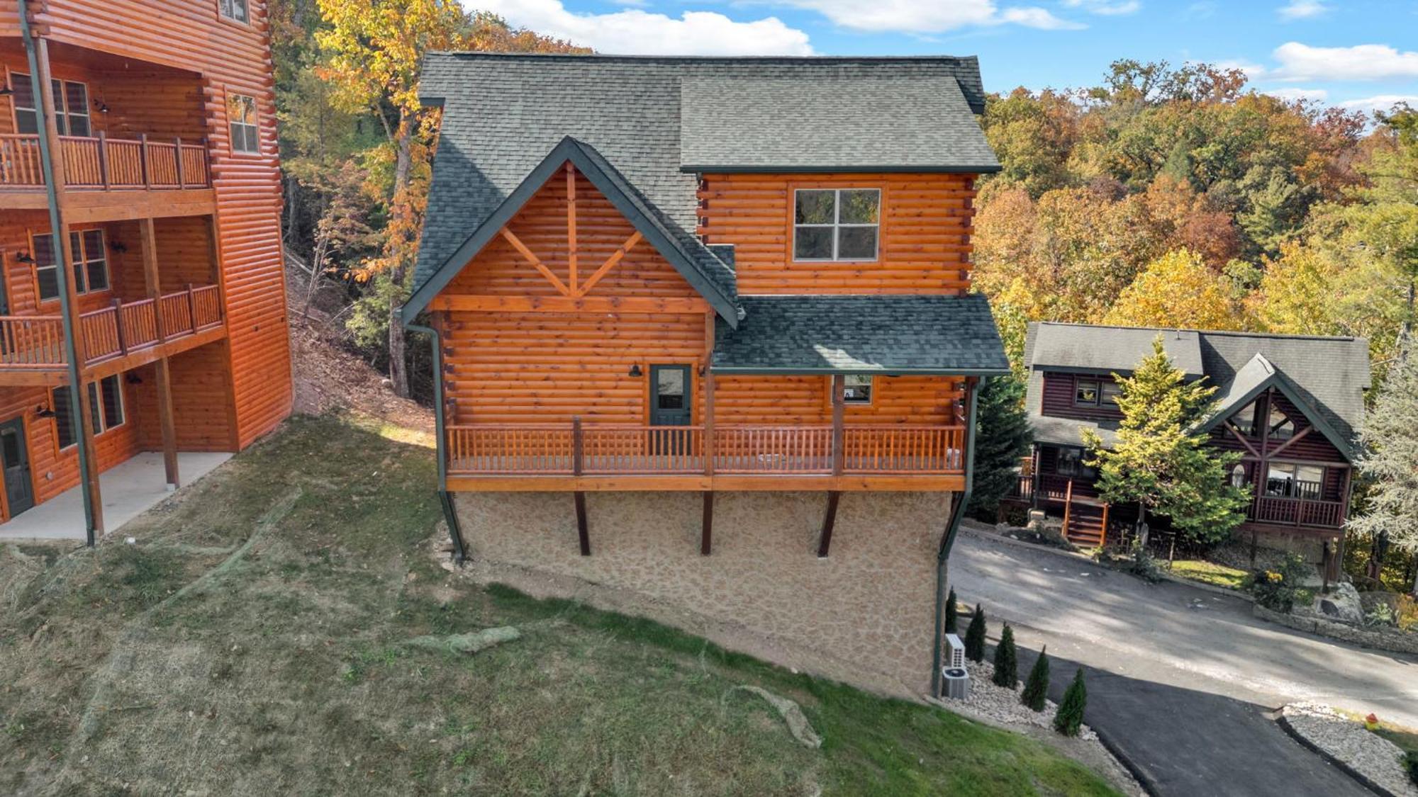 New Luxury Cabin With Indoor Pool, Hot Tub, & Theater Villa Pigeon Forge Exteriör bild